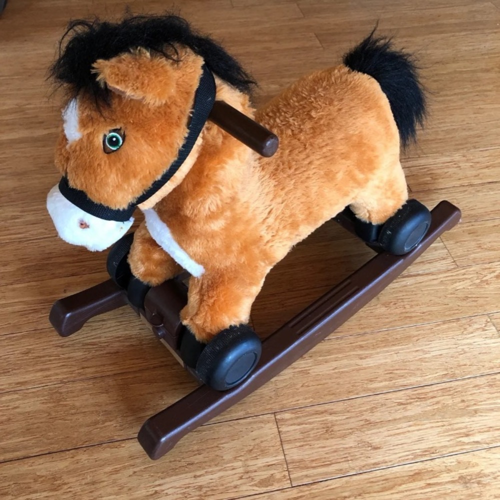 Riding/rocking horse
